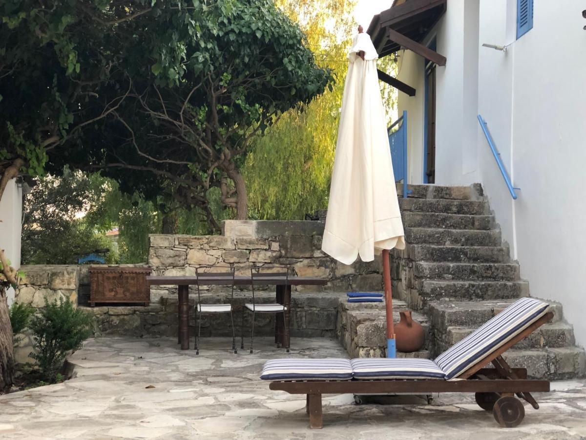 Gasthaus Cecilias Courtyard Malya Exterior foto