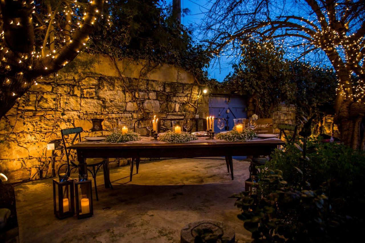 Gasthaus Cecilias Courtyard Malya Exterior foto