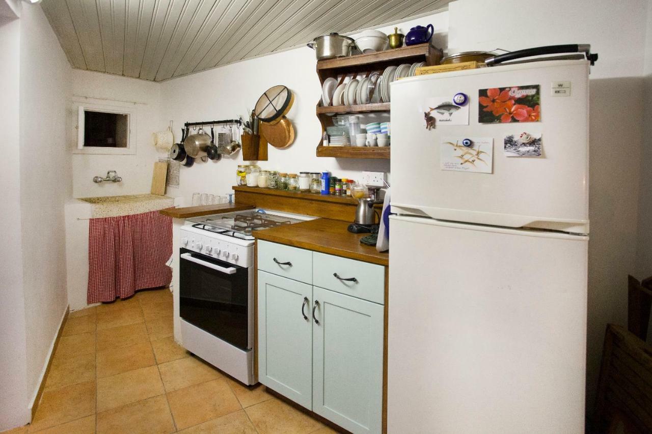 Gasthaus Cecilias Courtyard Malya Exterior foto