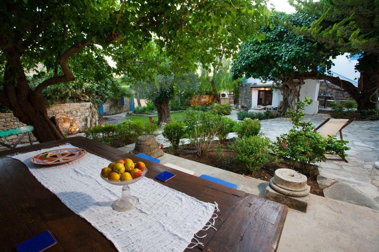 Gasthaus Cecilias Courtyard Malya Exterior foto